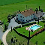 Modern In With Pool * Pienza