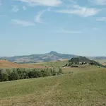 Modern In With Pool Apartman Pienza