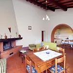 Modern In With Pool Apartman *