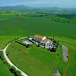 Apartman Modern In With Pool