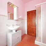 Apartman Modern In With Pool